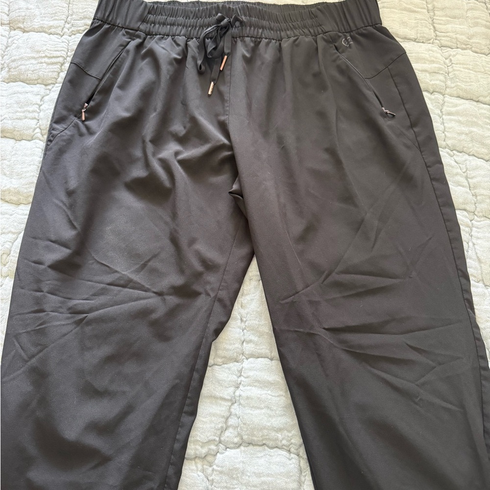 CALIA by Carrie Underwood Charcoal Cropped Pants